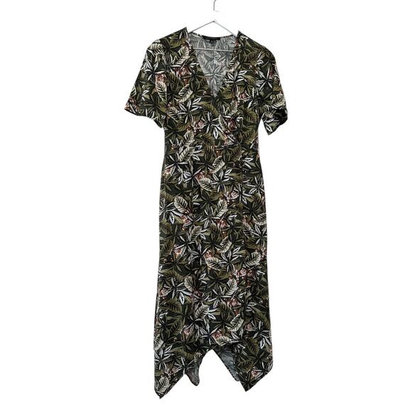Banana Republic Green Tiger Print Handkerchief Hem Wrap Dress Size 4 - Picture 1 of 12